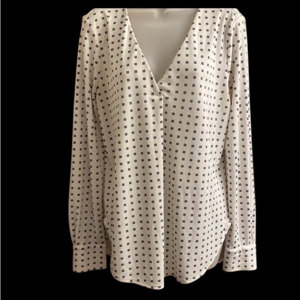 Ann Taylor Off White Floral Pleated V-Neck Blouse L